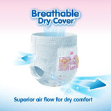 A breathable dry cover of Moony provides a superior airflow for dry comfort.